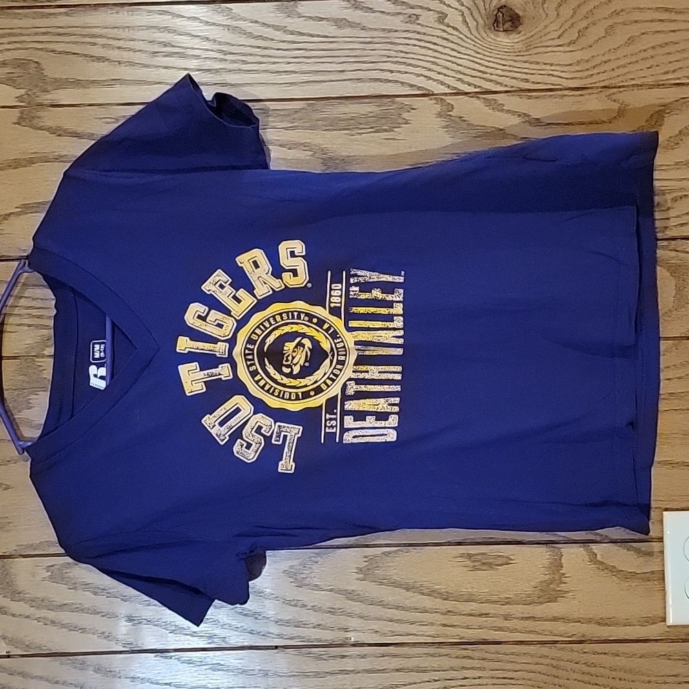 LSU Tiggers tshirt